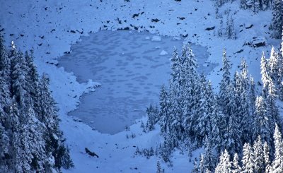 Frozen Lake in Cascade Mountains 315  