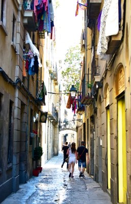 Exploring the Gothic Quarter of Barcelona 352 