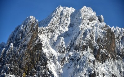 Jagged Peak in Cascade Mountains 221 