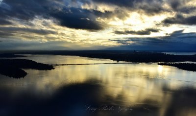 Evening sun on Lake Washington and Seattle 356  