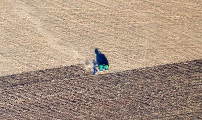 Little Green John Deer Tractor north of Claude Texas 871  