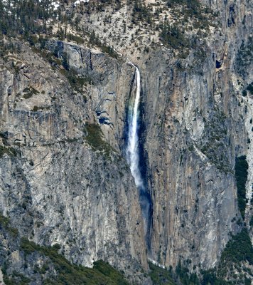 Bridal Veil Falls at Yosemite National Park California 038  