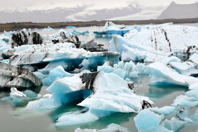 Icebergs in  Jökulsárlón glacial lagoon and Breiomerkurjokull glacier, Iceland 1217 