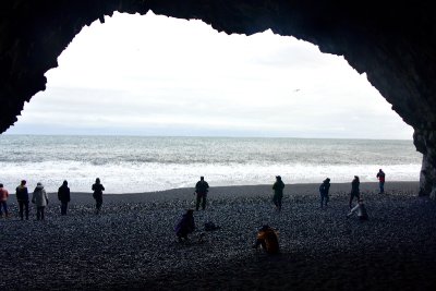 Tourists at  Hálsanefshellir cave, Vik Iceland 1636 