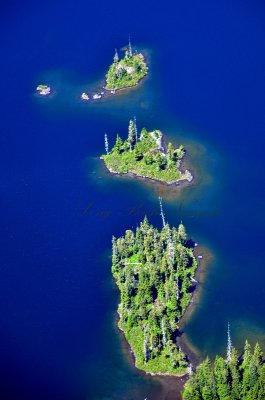 Islands on Lake Dorothy, Cascade Mountains, Washington 375 