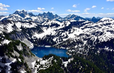 Gold Lake, Big Snow Mtn, Oercoat Peak, Chimney Rock, Lemah Mountain, Cascade Mountains, Washington 445  