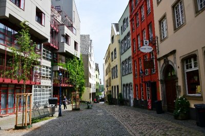 Lintgasse in Old Town Cologne, Germany 187 