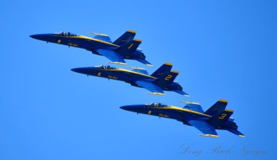 Blue Angels 1, 2, 3 over Boeing Field, Seattle Seafair, 2018 388 