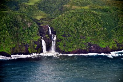 Twin waterfalls from Kailua Stream and Nailiilihaele Stream, Maui, Hawaii 400 