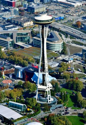 Space Needle, Chihuly Glass Garden, Seattle Washington 855