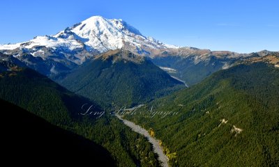 Mount Rainier National Park, Goat Island Mtn, Burroughs Mtn, Tamanos Mtn, Emmons Glacier, Sunrise Park, White River, Washington 