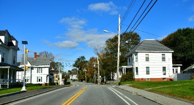Going through village of Bath, Maine 1037  