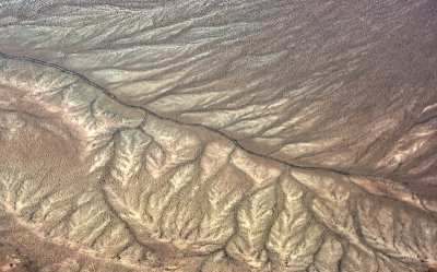 Buckhorn Wash patterns in Mojave Desert, Fielendale, California 316  