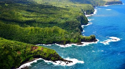 'O'opuola Point, Makaiwa Bay, Kapukaamaui Point, Waterfalls of Kailua Stream and Nailiihaele Stream, Papa'a'eanui Bay, Maui