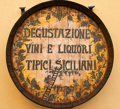 Wine tasting and typical Sicilian liquors 