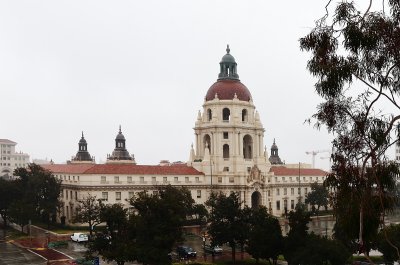 Heroic City (in rain)