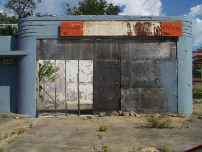 Abandoned service station, Montgomery