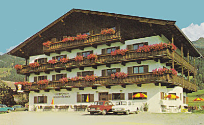 Holzhamerhof. This image is copied from a picture postcard