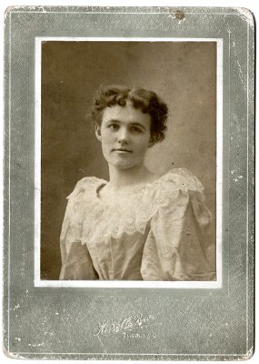 Myrtle Carrothers (Minnie Myrtle Carrothers Landis (1871-1956)), around 1894