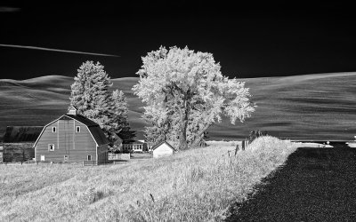 Shawnee Rd farm IR BW.jpg