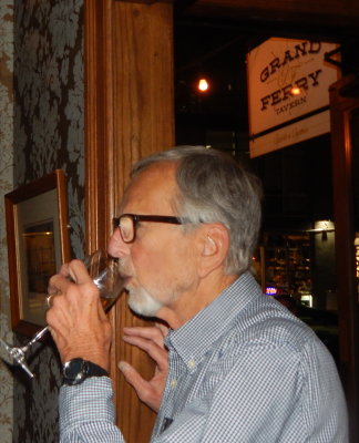 Grand Ferry Tavern 127