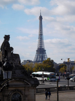 1000_Paris_Eiffel.jpg