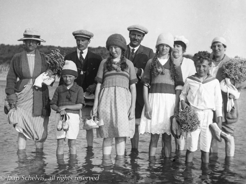 Photographic glass plates