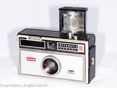 Kodak Instamatic 100 (1963)