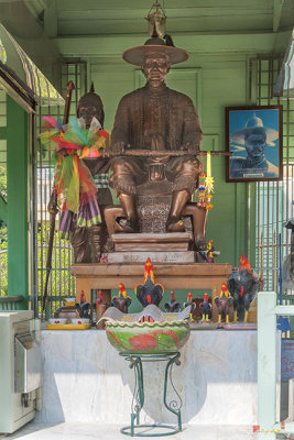 Wat Tsai Pavilion dedicated to Phra Chao Sua (DTHB0840)