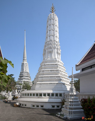 Wat Nangnong Chedi (DTHB0875)