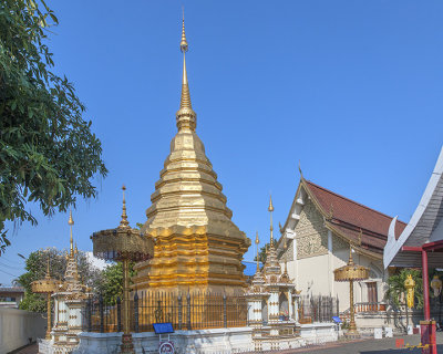 Wat Chomphu วัดชมพู