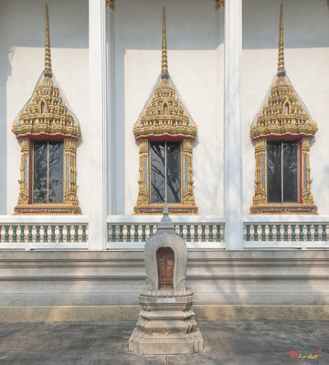 Wat Kaeo Phaithun Phra Ubosot Windows and Boundary Stone  (DTHB1855)
