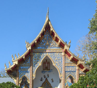 Wat Sawang Banthoeng Phra Wihan Gable (DTHCM1256)
