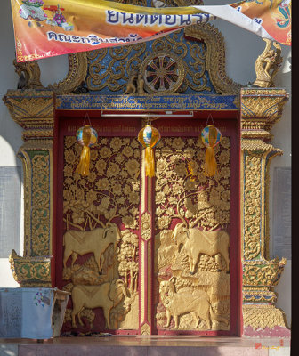 Wat Sawang Banthoeng Phra Wihan Doors (DTHCM1258)