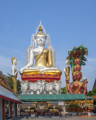 Wat Khunchan Merit Shrines Buddha and Vishnu Images (DTHB1930)