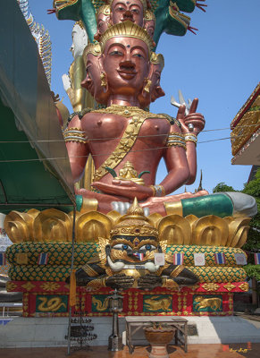 Wat Khunchan Merit Shrines Phra Vishnu and Phra Raku Images (DTHB2032)