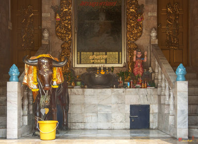 Wat Khunchan Wihan of the White Jade Monk Interior (DTHB2045)