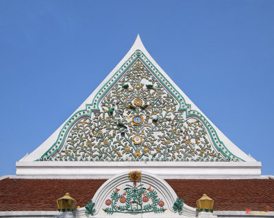 Wat Ratcha Khruet Phra Ubosot Gable (DTHB0573)