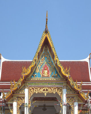 Wat Ratcha Khruet Wihan of Luang Phawphiphatrohmkahnee Gable (DTHB2053)