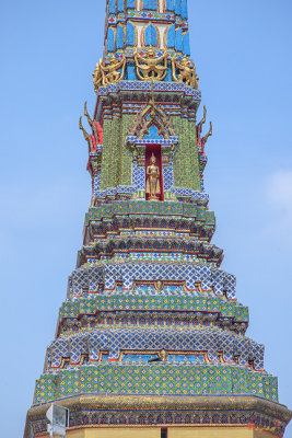 Wat Intharam Phra Prang West (DTHB2089)