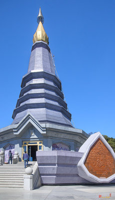 Doi Inthanon Great Holy Relics Pagodas Nabhapolbhumisiri (DTHCM1518)