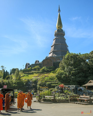 Doi Inthanon Great Holy Relics Pagodas Naphamethanidon (DTHCM1521)