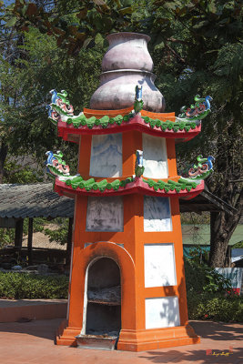 Wat Numtok Mae Klang Chinese Shrine Firecracker Pagoda (DTHCM1549)