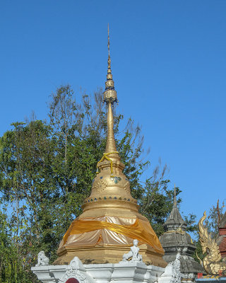 Wat Buppharam Phra That Chedi Pinnacle (DTHCM1585)
