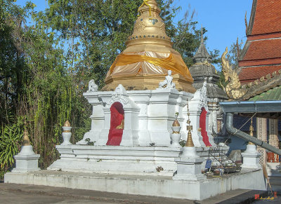 Wat Buppharam Phra That Chedi Base (DTHCM1586)