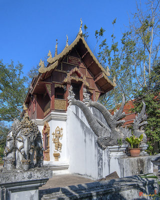 Wat Chedi Sathan Phra Tri (Holy Scripture Library) (DTHCM1645)