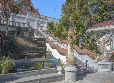 Wat Phratat Chom Taeng Stairway to Phra Ubosot (DTHCM1685)