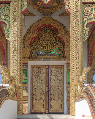 Wat Mae Tao Hai Phra Ubosot Doors (DTHCM1801)