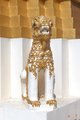 Wat Thipwanaram Phra Chedi Singha Guardian (DTHCM1828)