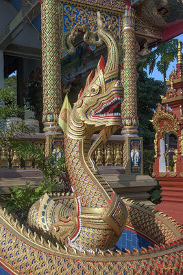 Wat Chedi Mae Krua Makara and Naga of Wihan to Honor His Majesty (DTHCM1863)